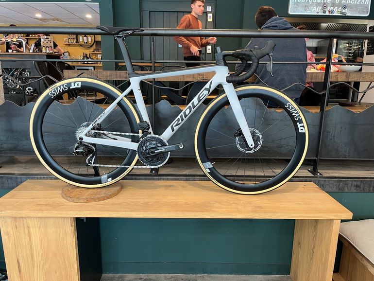 Used Ridley Falcn RS - Sram Force AXS 2X12 2025 2025 Road & Gravel, Light Gray — image 1 of 3