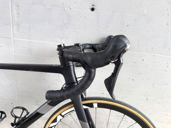 Used Cannondale SuperSix EVO Carbon Disc Ultegra 2020 Road & Gravel, Black — image 10 of 11