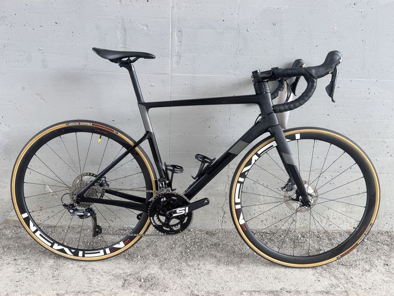 Used Cannondale SuperSix EVO Carbon Disc Ultegra 2020 Road & Gravel, Black — image 1 of 11