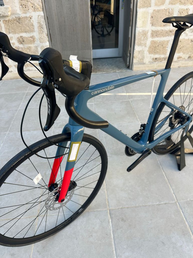 Used Cannondale SuperSix EVO Shimano 105 2025 Road & Gravel, Blue — image 8 of 9