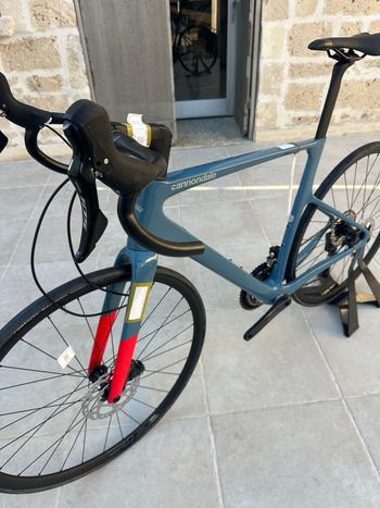 Used Cannondale SuperSix EVO Shimano 105 2025 Road & Gravel, Blue — image 4 of 9