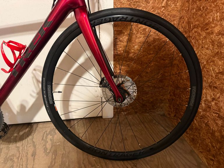 Used Trek Émonda SL 6 Disc 2020 2020 Road & Gravel, Red — image 8 of 10