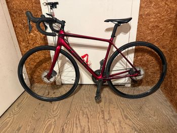 Used Trek Émonda SL 6 Disc 2020 2020 Road & Gravel, Red — image 2 of 10