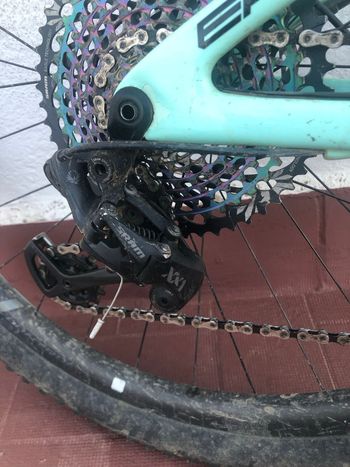Used Specialized Epic Expert 2021 2021 Mountainbike, Green, 29 — image 6 of 13