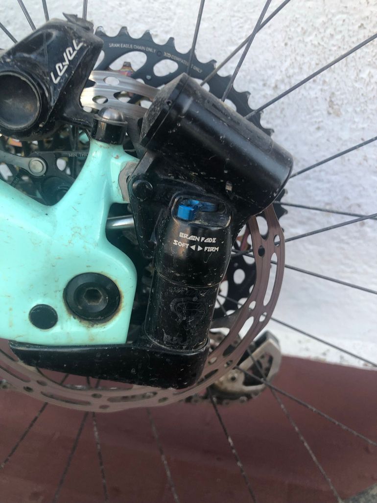 Used Specialized Epic Expert 2021 2021 Mountainbike, Green, 29 — image 10 of 13