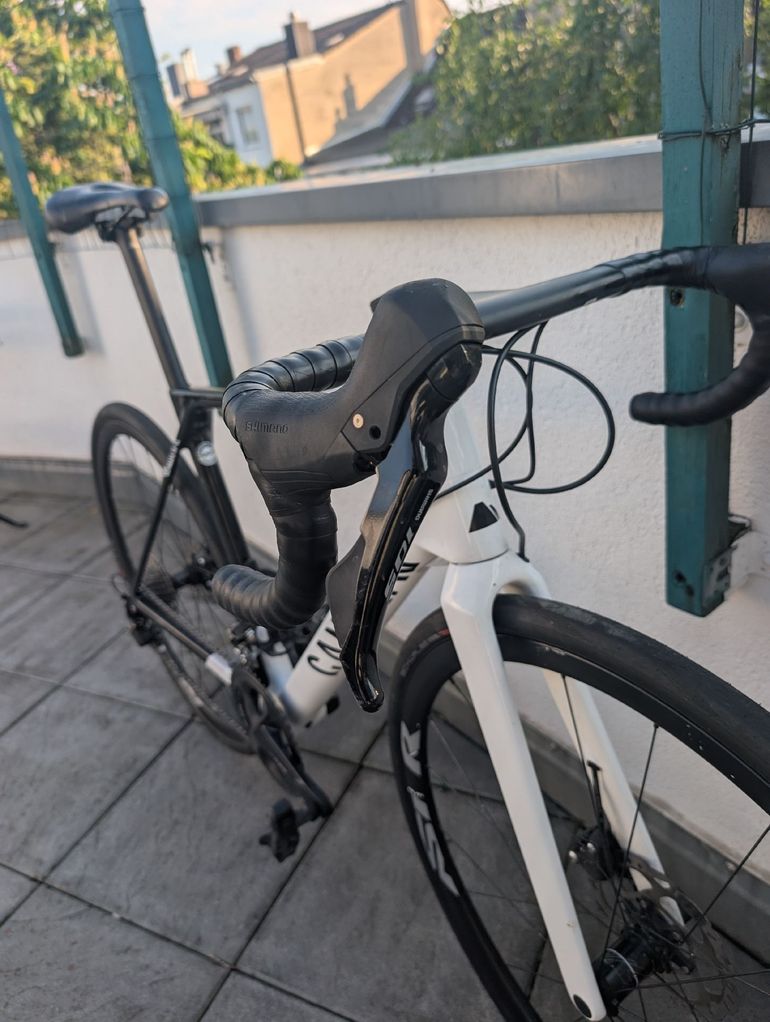 Used Canyon Ultimate CF SL 7 2024 2024 Road & Gravel — image 2 of 4