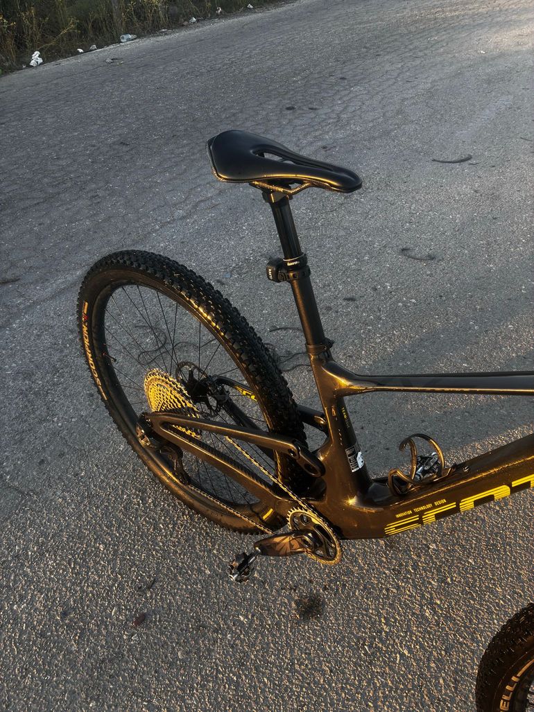 Used Scott Spark RC Team Issue 2024 2024 Mountainbike, Black — image 2 of 6