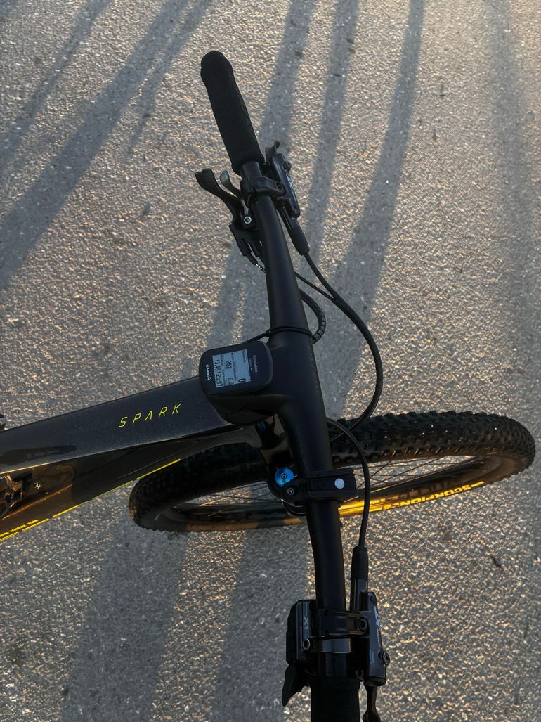 Used Scott Spark RC Team Issue 2024 2024 Mountainbike, Black — image 3 of 6