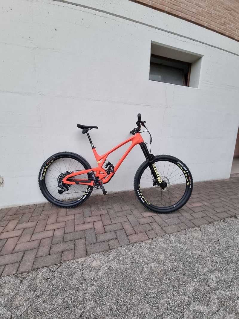 Used Evil Wreckoning / AXS I9 Hydra 2021 2021 MTB