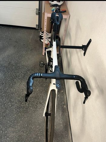 Used Canyon Aeroad CF SLX 7 Di2 C46 2025 2025 Road & Gravel, White — image 2 of 5