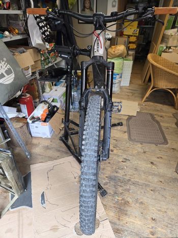 Used Focus SAM² 6.8 2022 2022 Mountainbike, Light Gray, 29 — image 2 of 8
