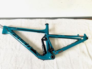 Used Pivot Mach 4 SL Frame 2021 Frameset 2021 Mountainbike, Green, 29 — image 5 of 13