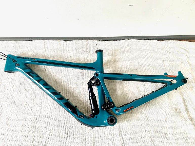 Used Pivot Mach 4 SL Frame 2021 Frameset 2021 Mountainbike, Green, 29 — image 5 of 13