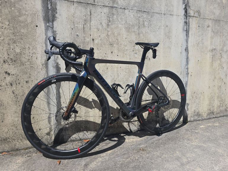Used Bottecchia Aerospace SRAM Rival eTap AXS 2022 Road & Gravel, Schwarz — image 1 of 5