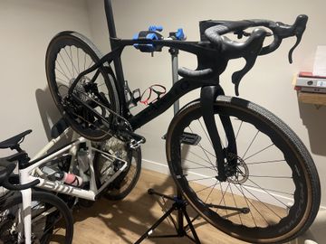 Brugt Pinarello Grevil Campagnolo Ekar 2025 Road & Gravel — billede 15 af 23