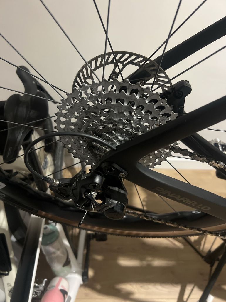 Brugt Pinarello Grevil Campagnolo Ekar 2025 Road & Gravel — billede 16 af 23