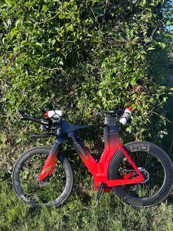 Used KU cycle KU cycle Custom SRAM Red eTap AXS 2026 Road & Gravel, Red — image 2 of 4
