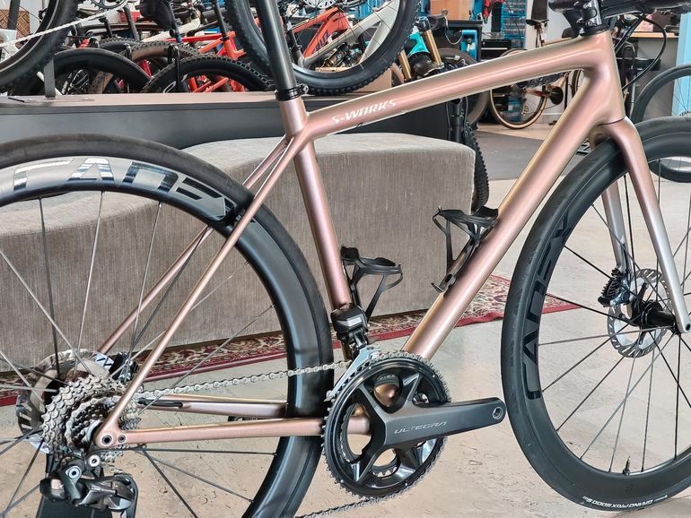 Used Specialized S-Works Aethos Shimano Ultegra Di2 2023 Road & Gravel, Purple — image 2 of 7