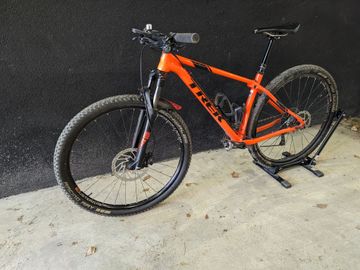 Used Trek Procaliber 6 2018 2018 Mountainbike, Orange, 27.5, 29 — image 6 of 7