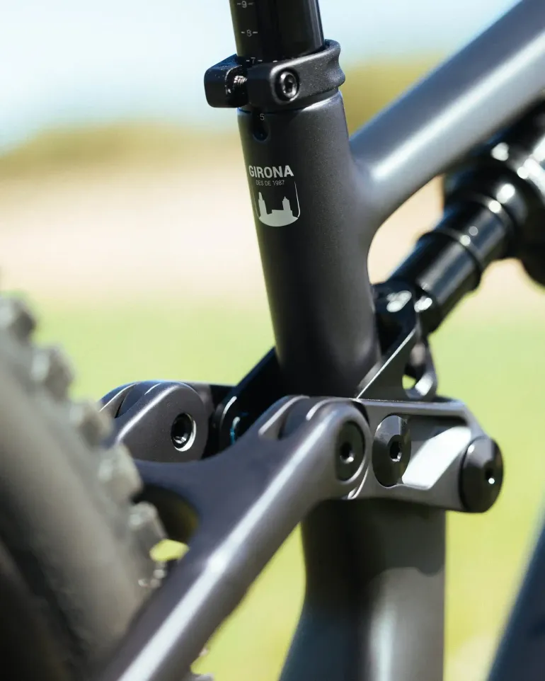 Used Megamo REASON Shimano Deore XT 2027 Mountainbike, Black — image 3 of 4