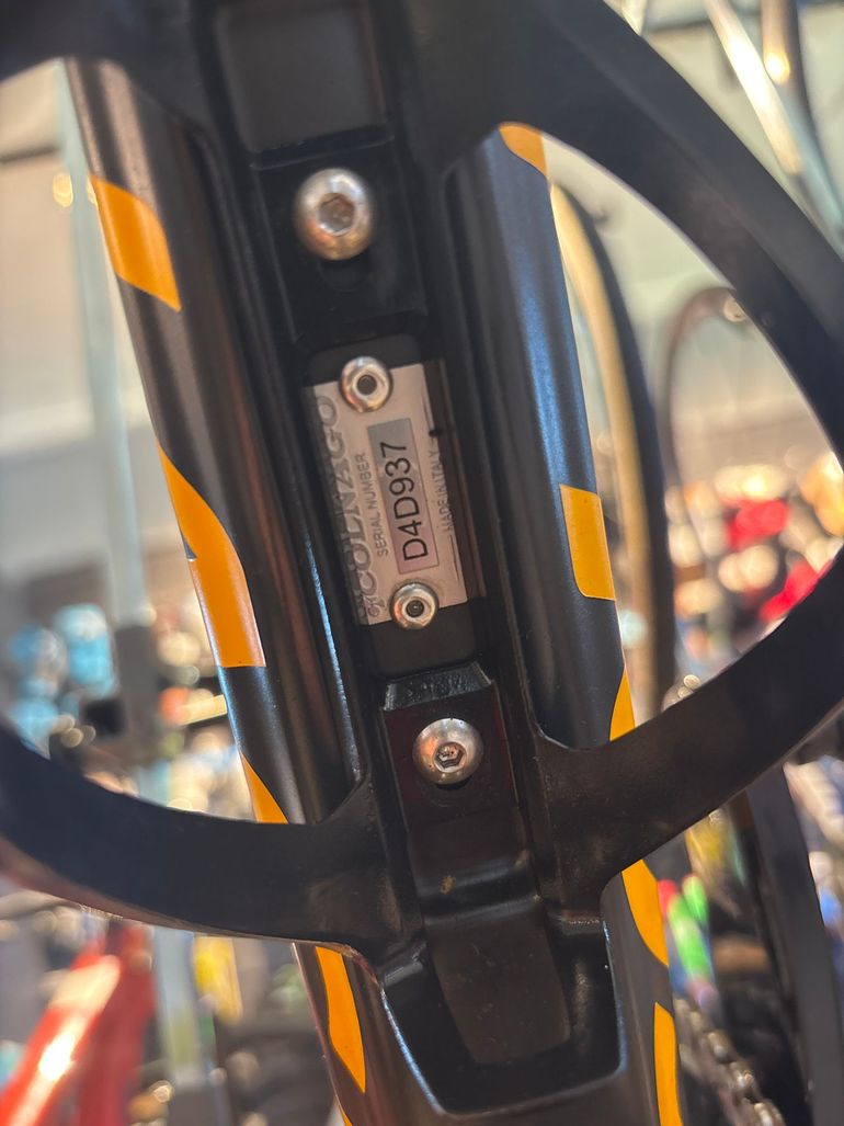Used Colnago C64 Disc Daytona Pro+ Bike 2020 2020 Road & Gravel — image 11 of 11