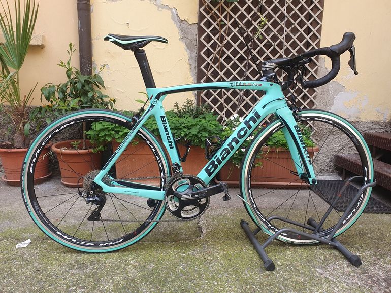Used Bianchi Oltre Shimano Dura Ace 2017 Road & Gravel — image 1 of 5