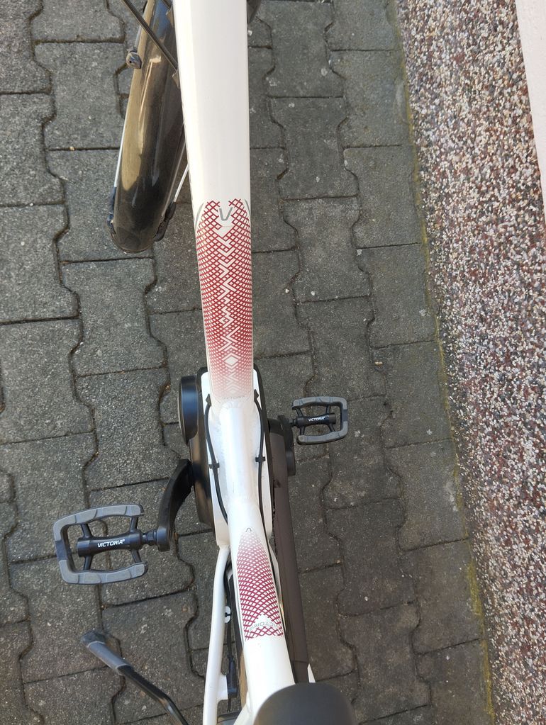 Used Victoria Victoria E-Trekking 5.5 SE 2015 Urban, White — image 5 of 8