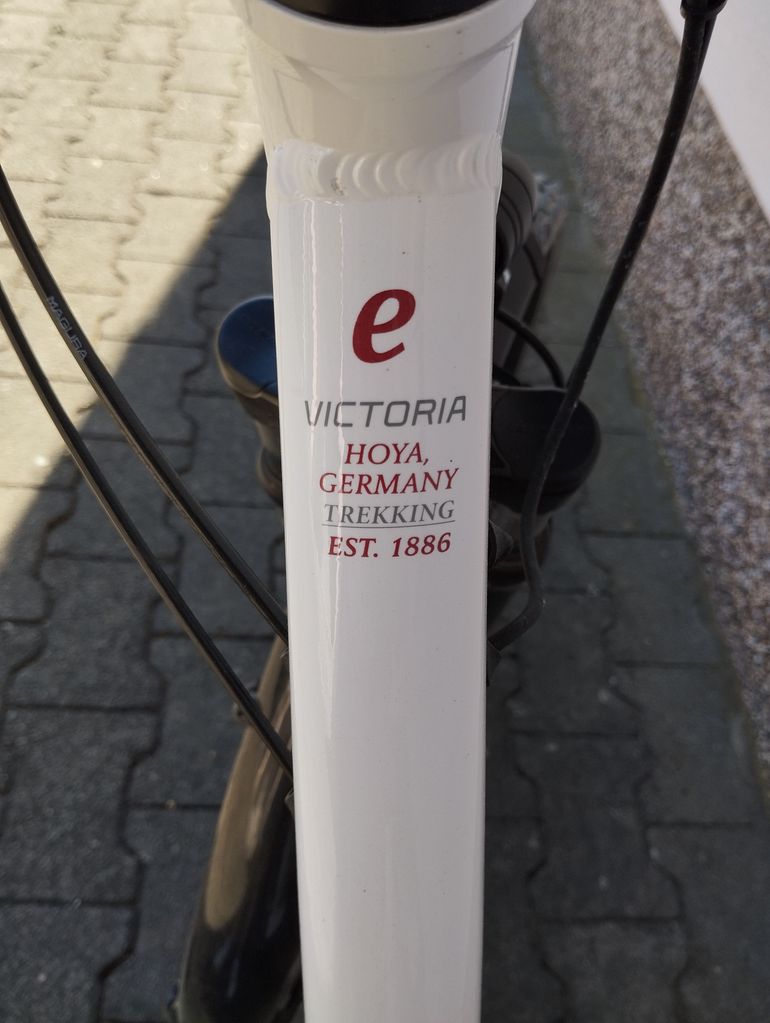 Used Victoria Victoria E-Trekking 5.5 SE 2015 Urban, White — image 4 of 8