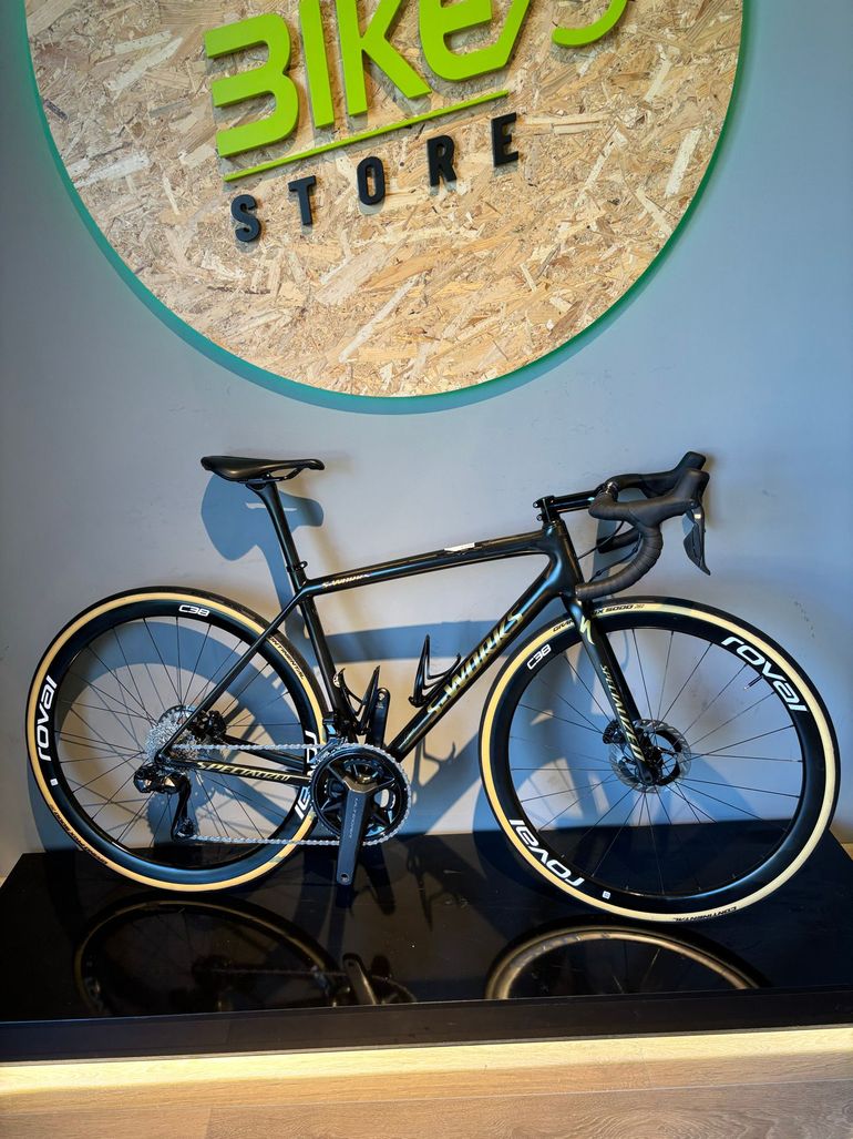 Used Specialized S-Works Aethos - Dura-Ace Di2 2022 2022 Road & Gravel, Black — image 1 of 13