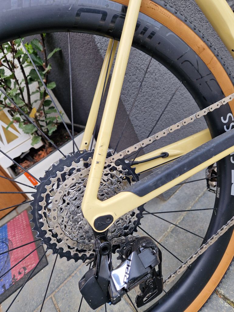 Used Canyon Grail CF SLX 9 eTap 2023 2023 Road & Gravel, Orange — image 6 of 6