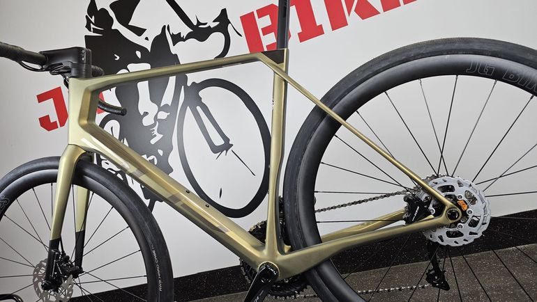 Used Superior X-road Team Elite Se Disc + Carbon Wheels 2024 Road & Gravel — image 5 of 21