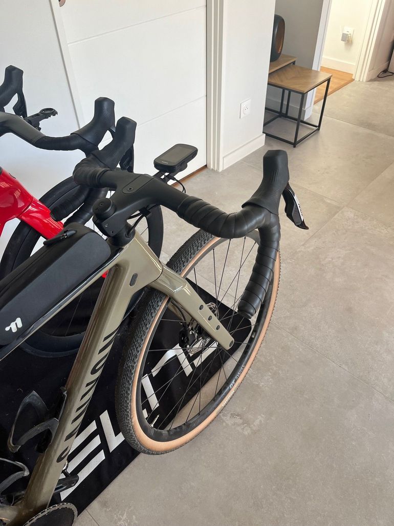 Used Canyon Grizl CF SL 6 AXS 2024 2024 Road & Gravel, Light Gray — image 3 of 6