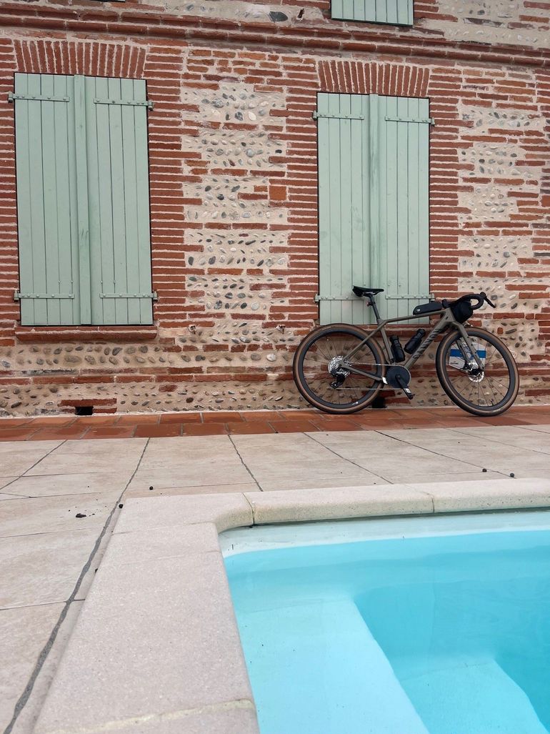Used Canyon Grizl CF SL 6 AXS 2024 2024 Road & Gravel, Light Gray — image 2 of 6