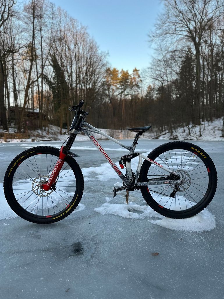 Used Mondraker Summum SRAM X5 2023 Mountainbike, Red — image 3 of 8