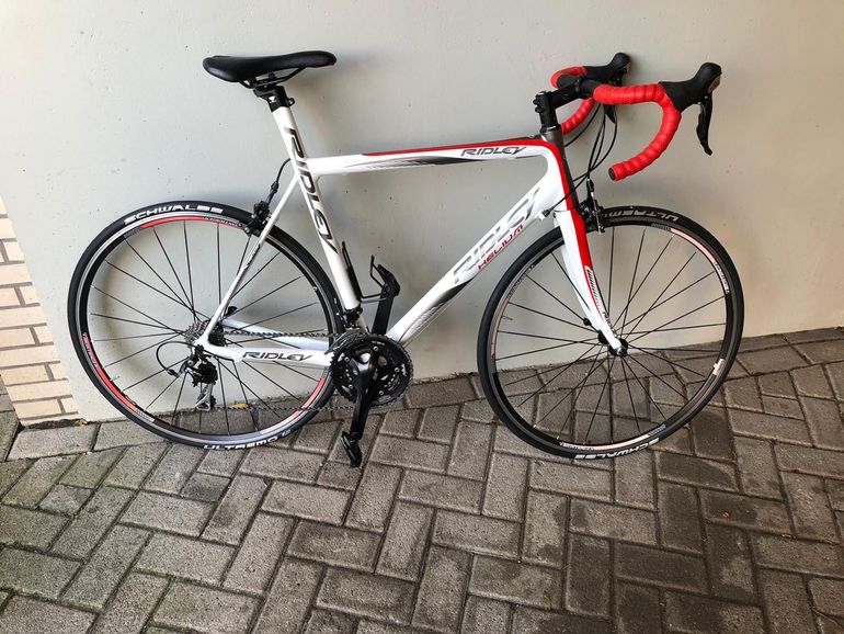 Used Ridley Helium Shimano 105 2019 Road & Gravel, White — image 1 of 3