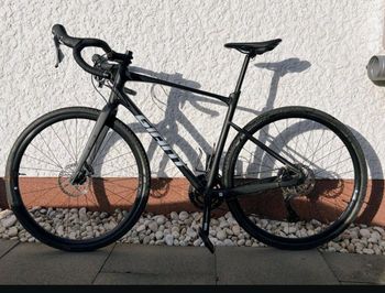 Used Giant Revolt 0 Giant Revolt 0 Custom Shimano GRX 2022 Road & Gravel