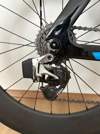 Used Giant Trinity SRAM Red eTap AXS 2019 Road & Gravel, Blue — image 5 of 8