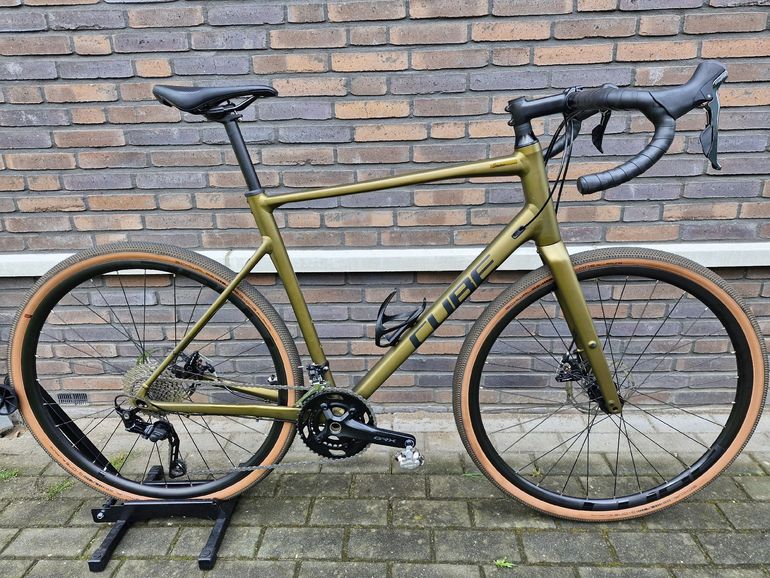 Used CUBE NUROAD PRO 2023 2023 Road & Gravel, Green — image 1 of 15