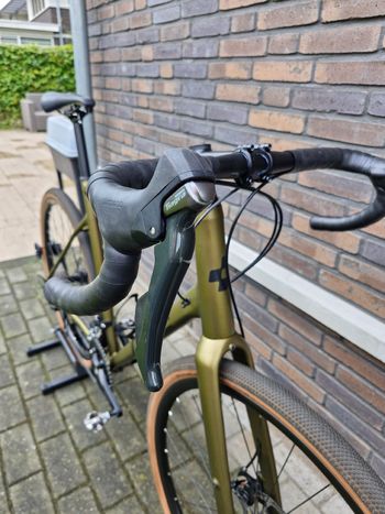 Used CUBE NUROAD PRO 2023 2023 Road & Gravel, Green — image 11 of 15