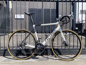 Used Factor O2 - Shimano Ultegra 2023 2023 Road & Gravel