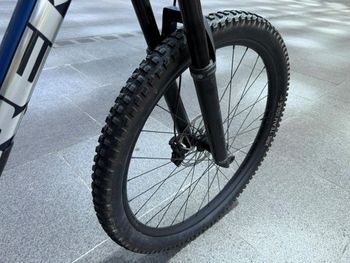 Used Trek Fuel EX 8 Gen 5 2023 2023 Mountainbike — image 4 of 7