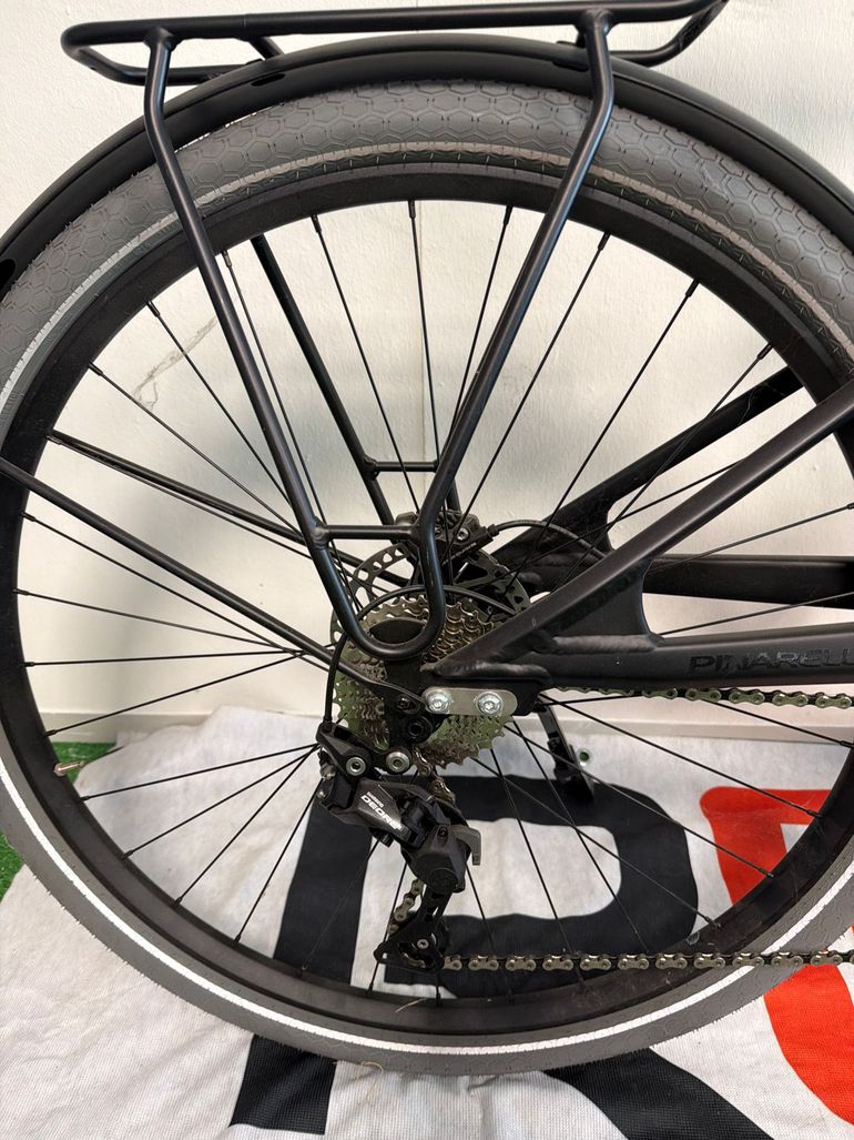 Used Pinarello Treviso Carbon Disk Bike 2021 2021 Urban, Black — image 4 of 4