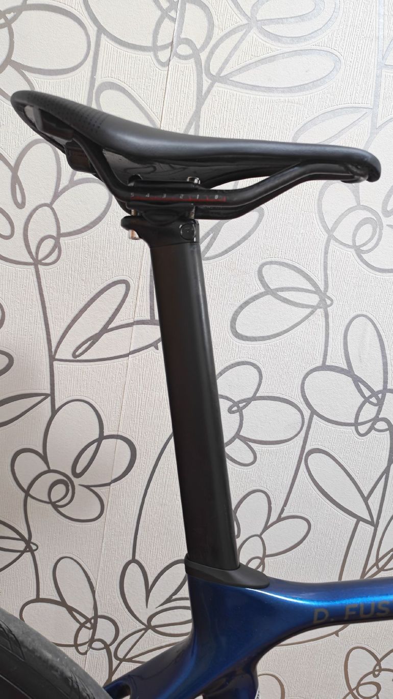 Used Giant TCR Advanced Pro 0 Disc 2021 2021 Road & Gravel — image 7 of 12