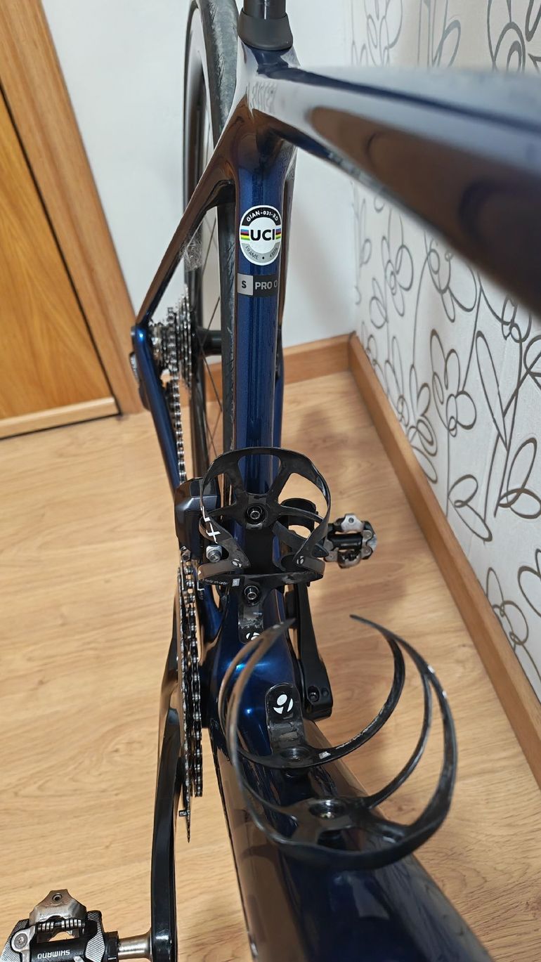 Used Giant TCR Advanced Pro 0 Disc 2021 2021 Road & Gravel — image 6 of 12