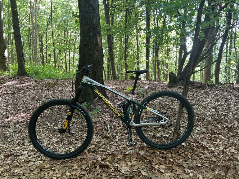 Used Mondraker SUPERFOXY R 2023 2023 Mountainbike, Green, 29 — image 1 of 15