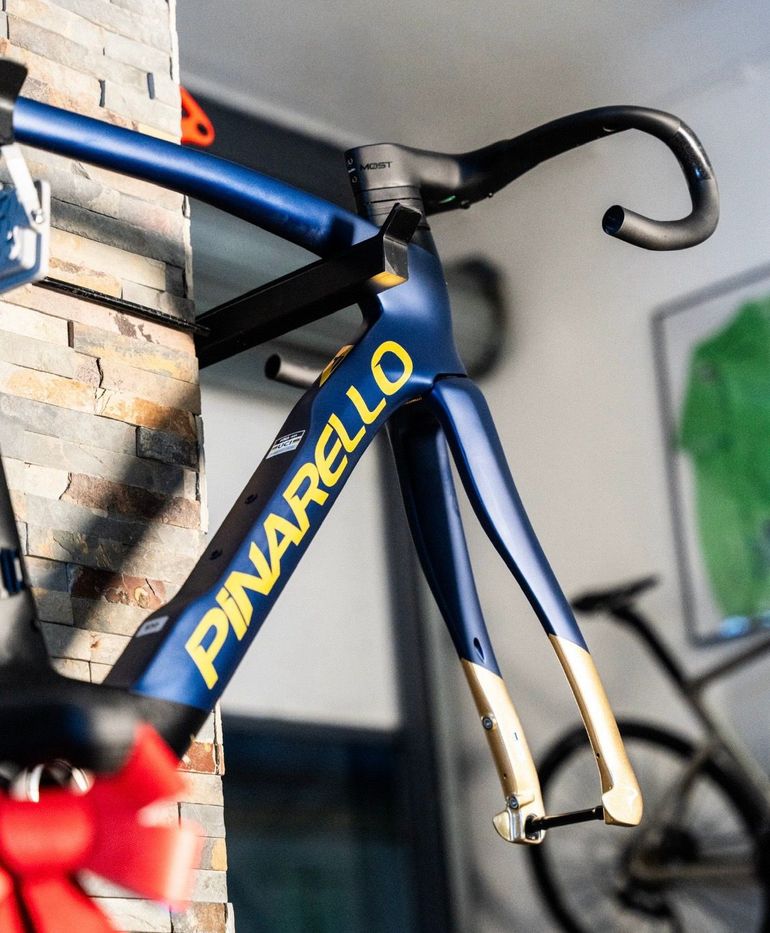 Used Pinarello Dogma Frameset 2026 Road & Gravel, Blue — image 3 of 5