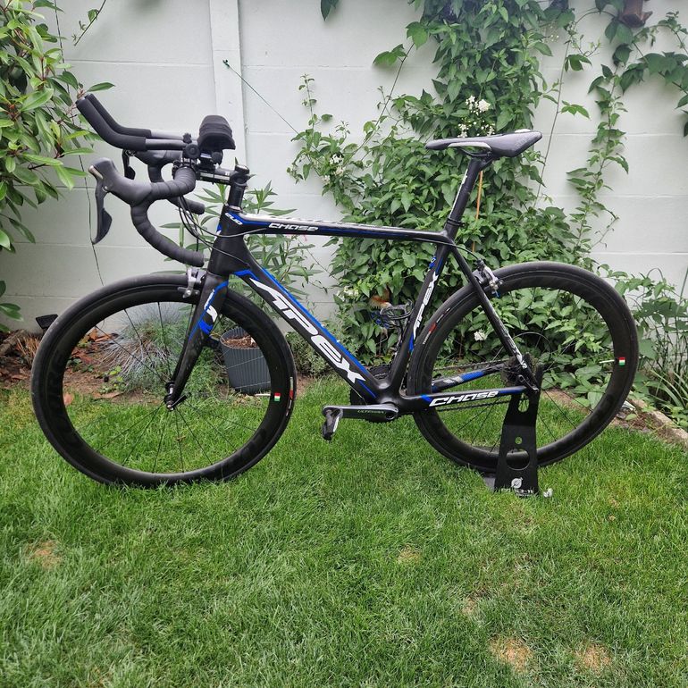 Used Apex Apex Custom Shimano Ultegra 2016 Road & Gravel, Black — image 2 of 5