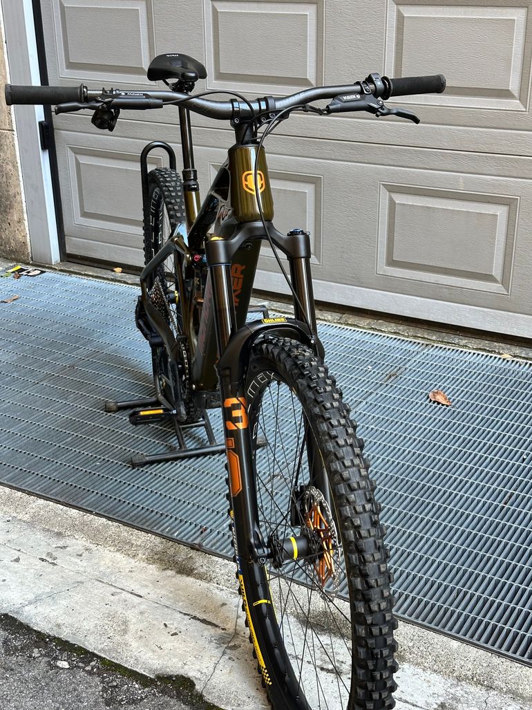 Used Mondraker CRAFTY CARBON XR LTD 2023 2023 Mountainbike — image 3 of 9
