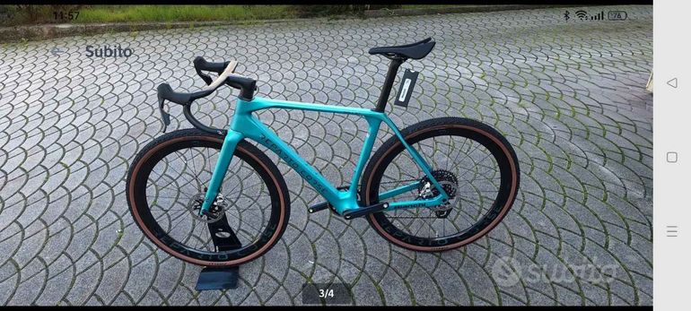 Used Bianchi Impulso RC RED XPLR disc 2025 2025 Road & Gravel, Green — image 3 of 4