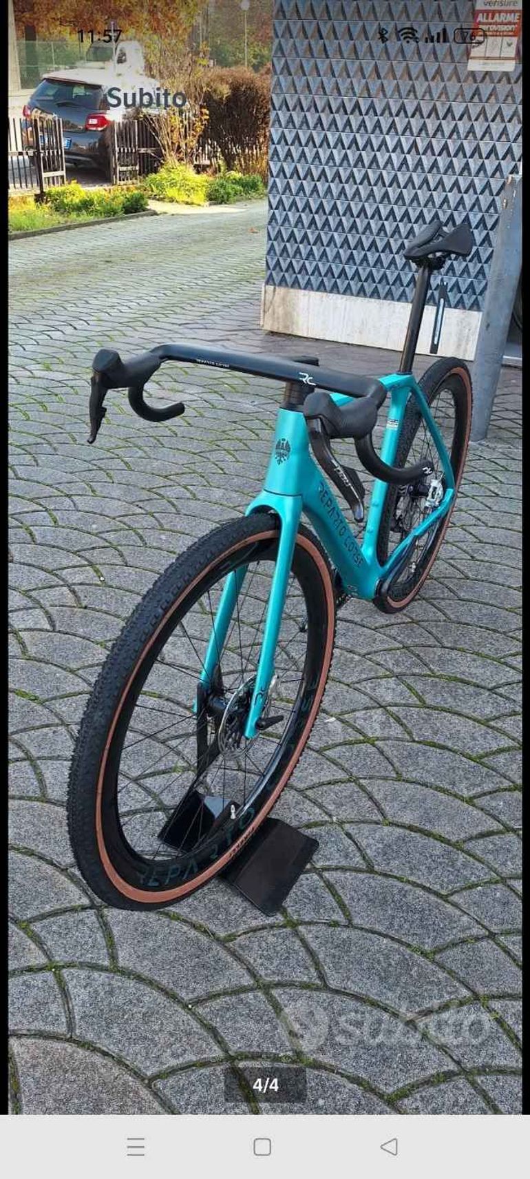 Used Bianchi Impulso RC RED XPLR disc 2025 2025 Road & Gravel, Green — image 4 of 4